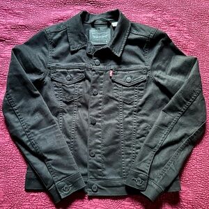 Black Levi’s Denim Trucker Jacket